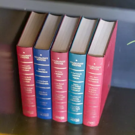 Cozy Gallery Loft In Garam Street By Nw Budapest